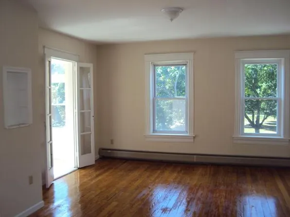 171 Mansion St APT 5, Poughkeepsie, NY 12601