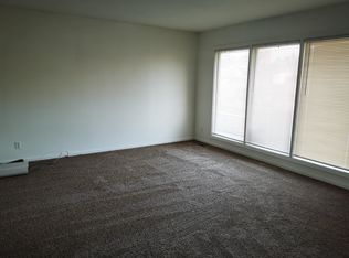 8259 NE Multnomah St, Portland, OR 97220