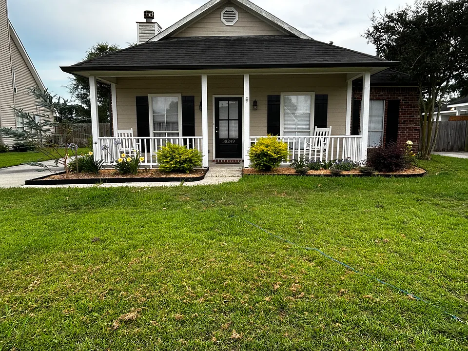 38249 Mindi Ct