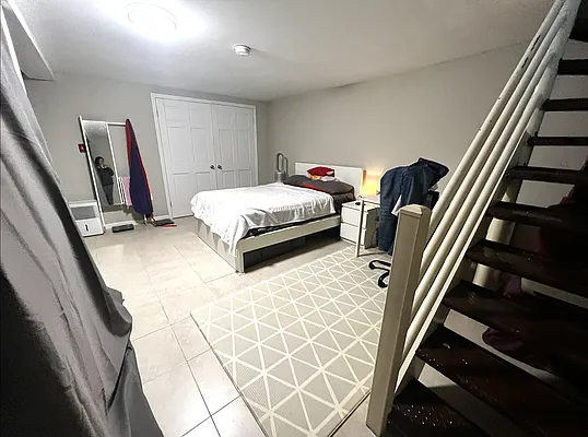 Rented by Owner | media 12