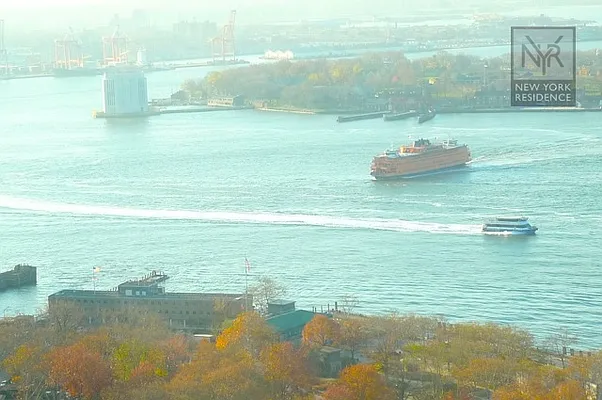 Rented by New York Residence | media 102