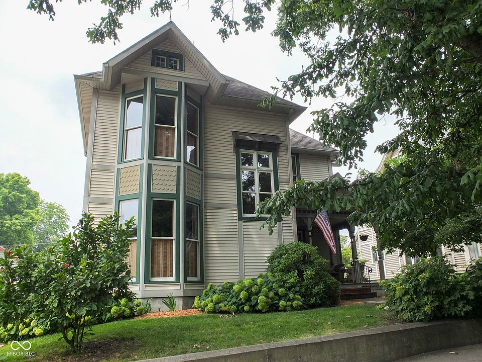 1st image of 412 W Main St