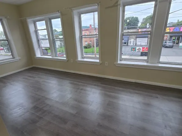 77 Mill St Floor 2, Newburgh, NY 12550