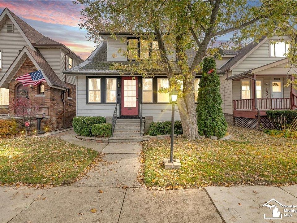 1st image of 1519 Fort Park Blvd
