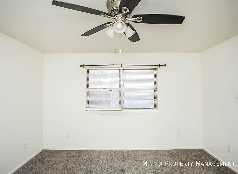 4628 Kemper St — Photo 18