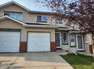 9 SE Country Hills Rise NW, Calgary, AB T3K 4S7