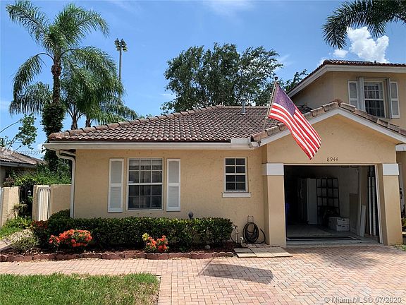 3rd image of 8944 NW 53rd St