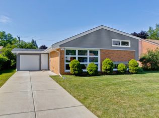 7521 Lyons St, Morton Grove, IL 60053