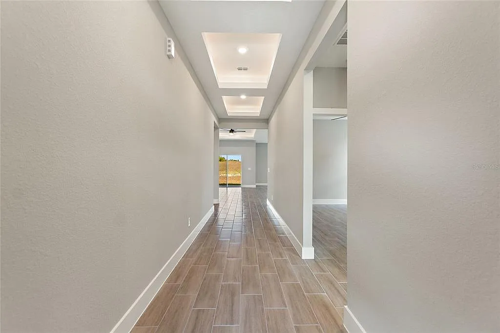 4 bed, 2.0 bath, 1791 sqft, $2,125 — Photo 3