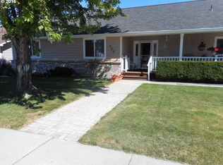 950 Elkhorn Dr, Baker City, OR 97814