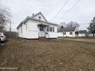 3041 Wellington Ave, Schenectady, NY 12306