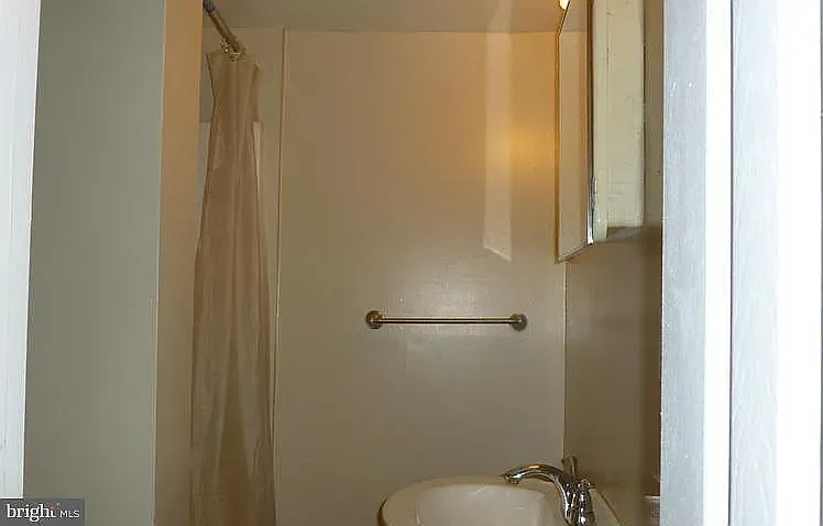 2758 Chain Bridge Rd — Photo 16