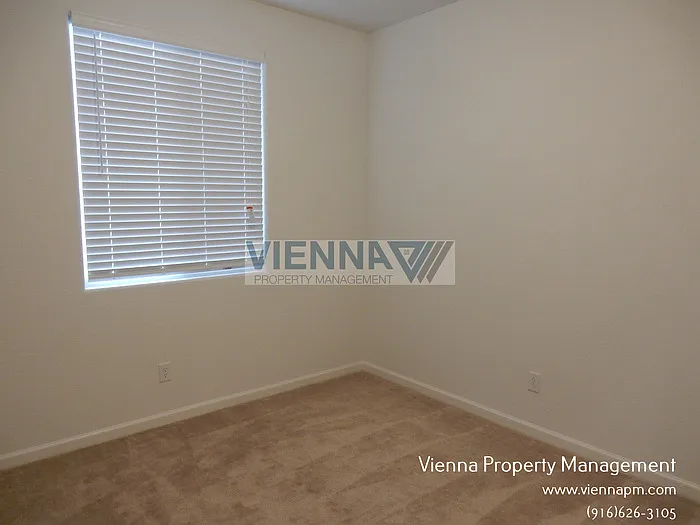 1271 Goldenrod Way — Photo 17