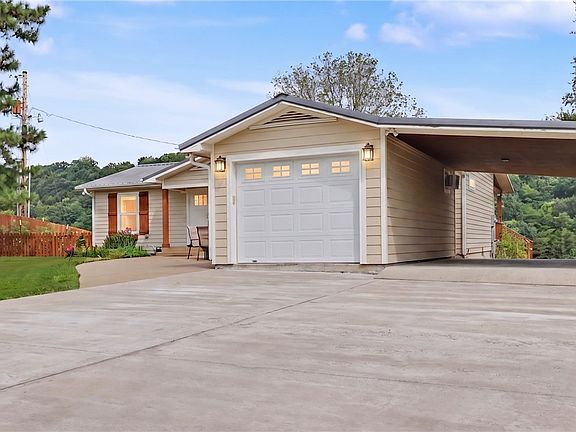 5th image of 18454 Grove Dr