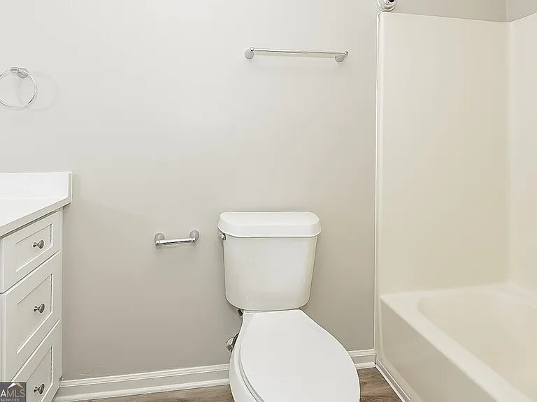 4160 Woodcrest Dr — Photo 15