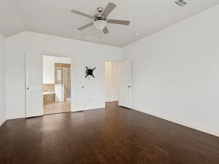 309 Acadia Ln — Photo 15
