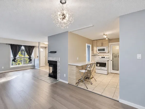 3111 142nd Ave NW, Edmonton, AB T5Y 2H6