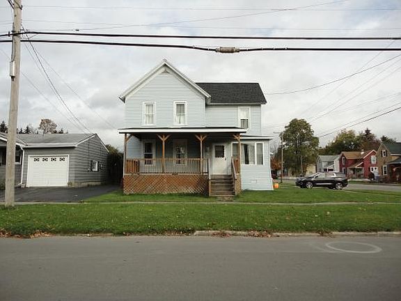 3rd image of 216 Central Ave