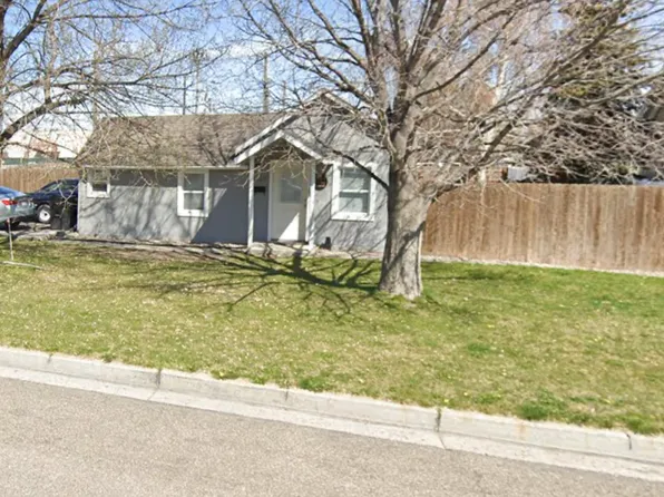 1327 Oriental Ave, Burley, ID 83318