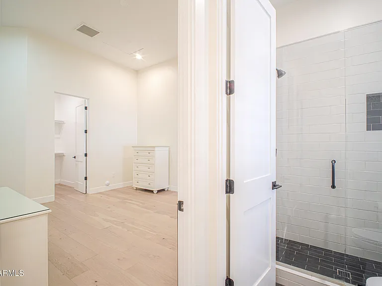 12424 E Victoria St — Photo 51