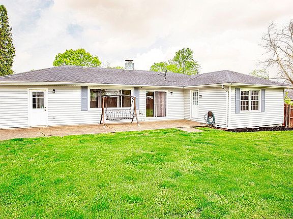 5th image of 17 Glenmore Dr