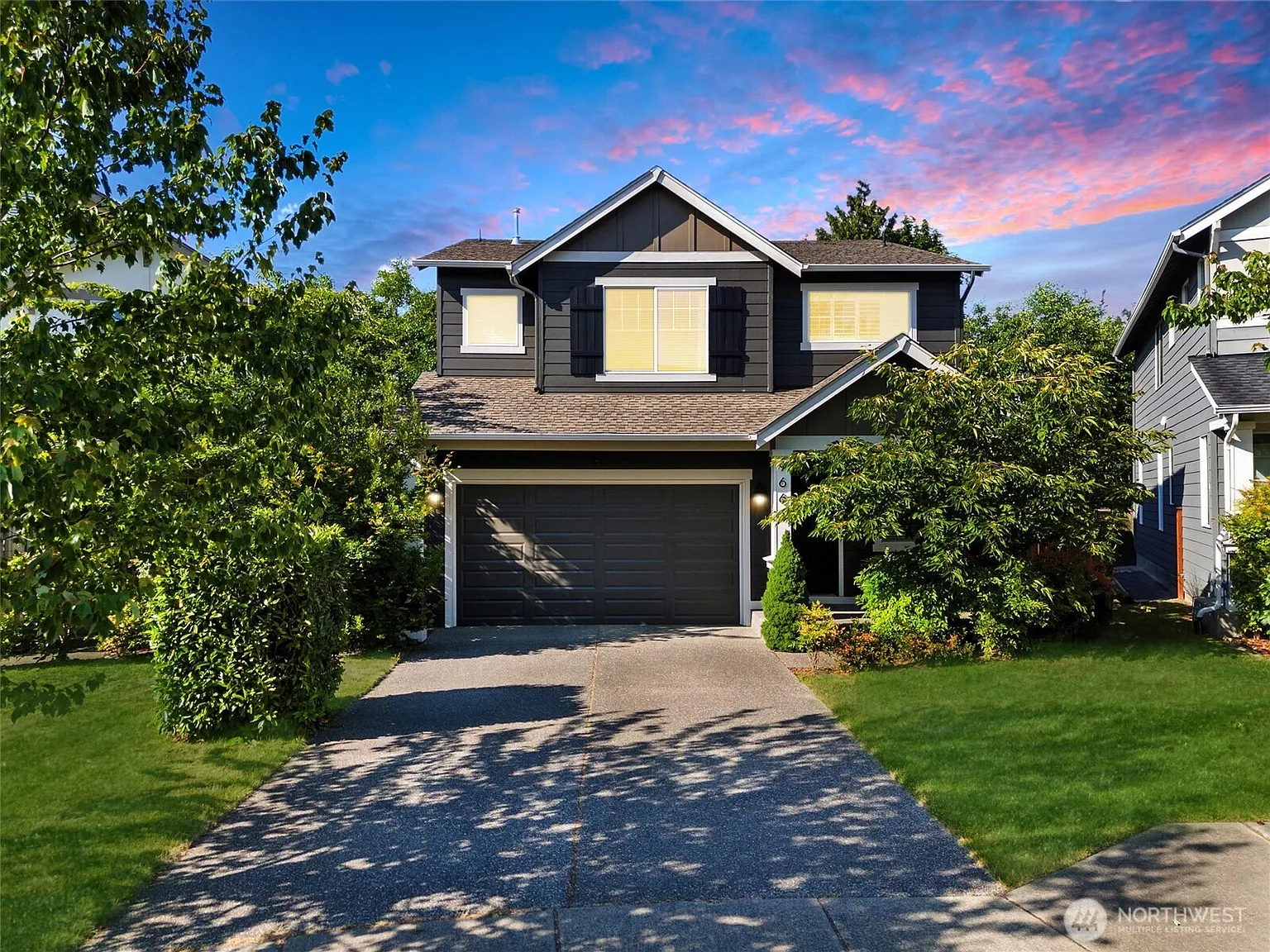 966 Panorama Ridge photo 1