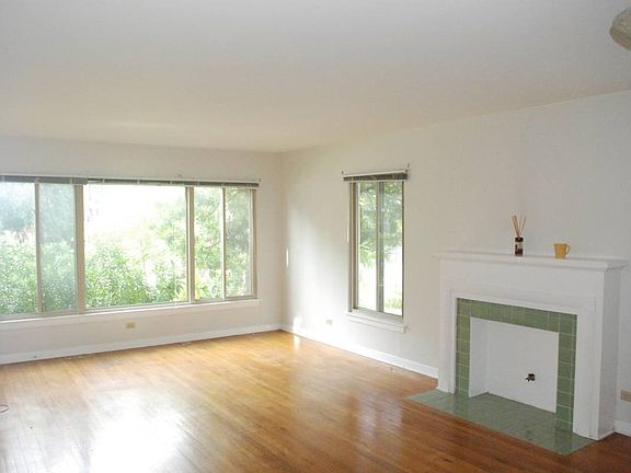 Living Room, faces south and west.