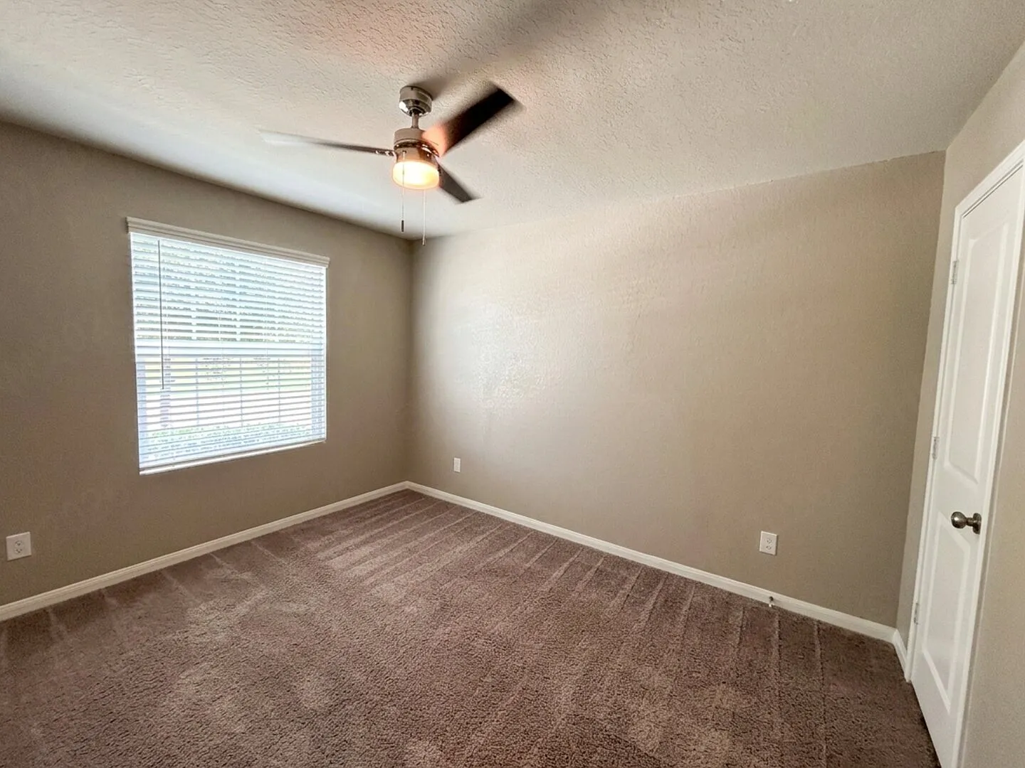 9723 Morgans Mills, San Antonio, TX 78254 | Home for Rent 78254 — Photo 4