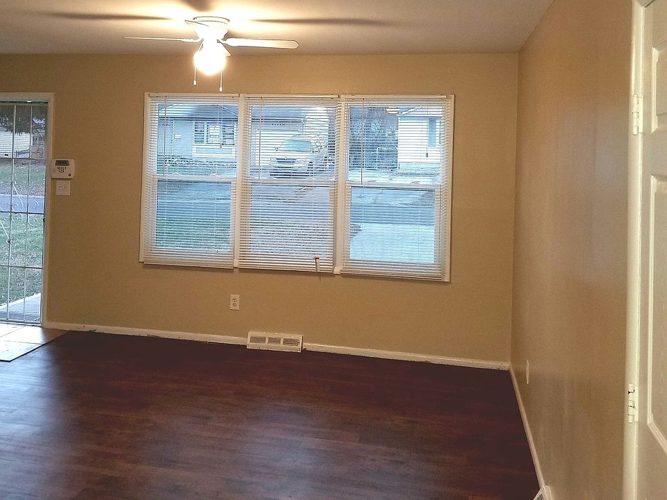 1st image of 11117 Herrick Ave