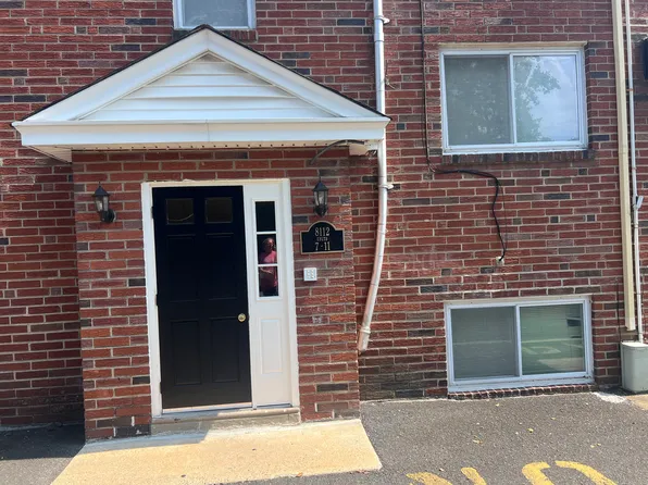 8112 Pine Rd APT 13, Philadelphia, PA 19111