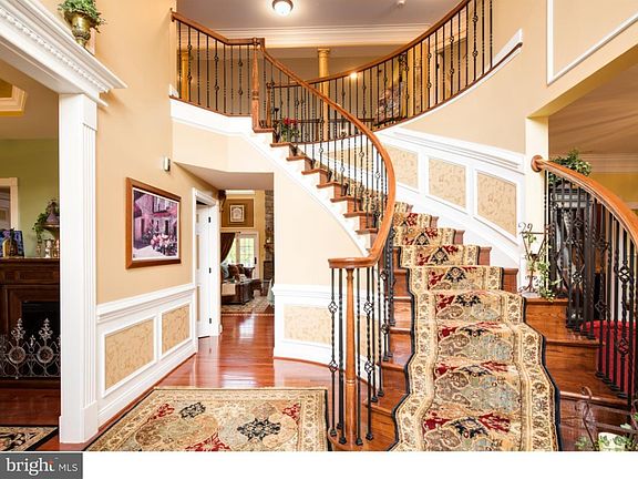 3rd image of 1312 Healy Ct
