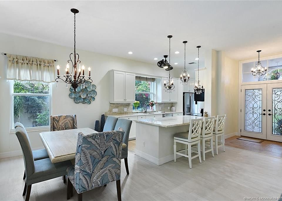 1st image of 2921 SW Brighton Way