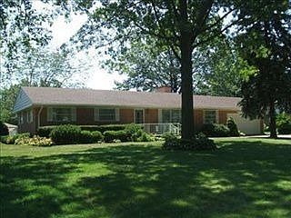 1st image of 209 Hickory Dr