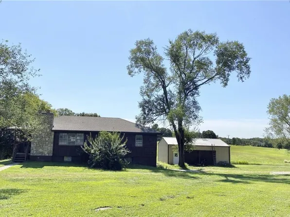 13578 184th St, Linwood, KS 66052