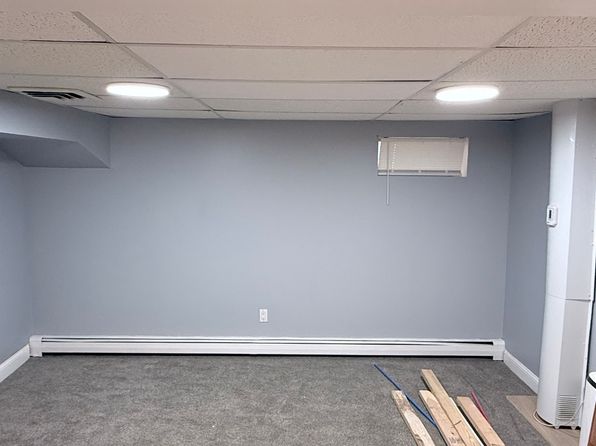 (undisclosed Address)