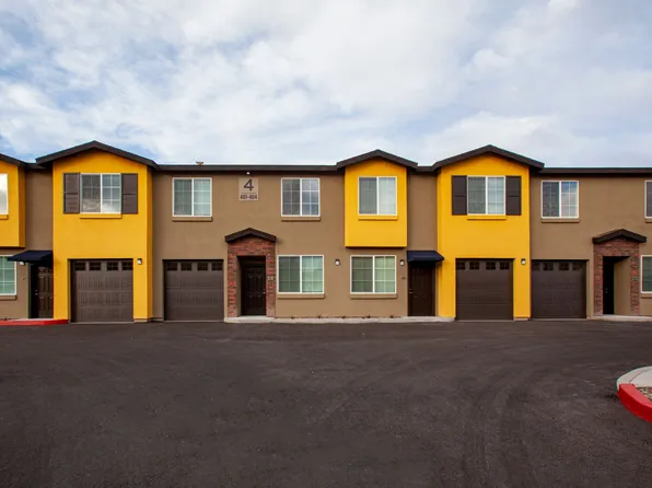 San Vicente Townhomes