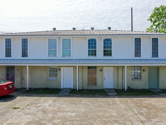 2nd image of 221 Belle Terre Blvd #B