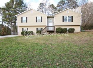 3396 Spring Ridge Dr, Douglasville, GA 30135