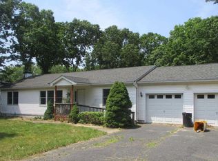 130 Hickory St, Port Jefferson Station, NY 11776
