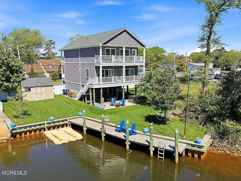632 Drum Point Rd — Photo 9