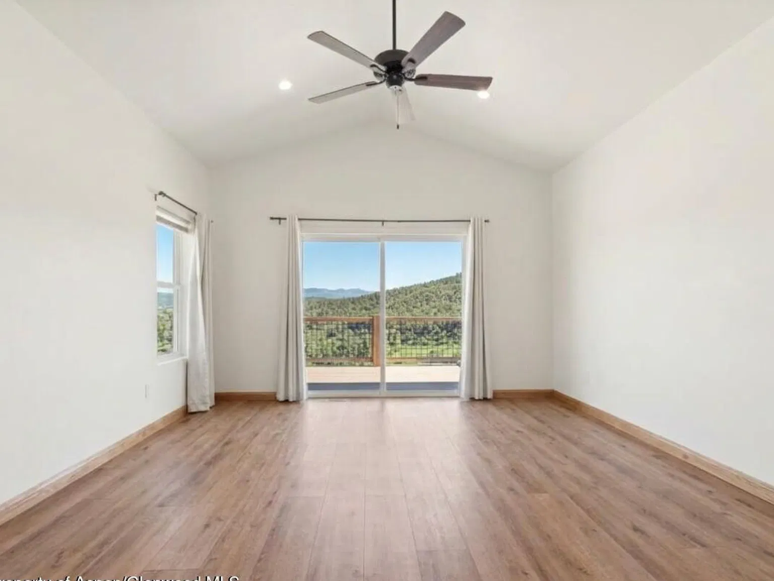 6 bed, 3330 sqft, $6,500 — Photo 4