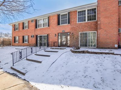 810 Old Settlers Trl APT 3, Hopkins, MN, 55343