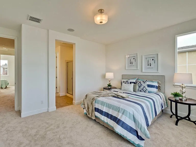 1056 Duane Ct — Photo 17