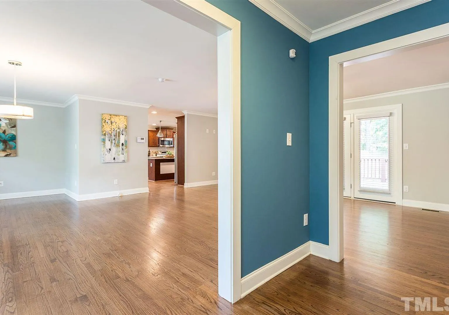 Gorgeous 4 Bedroom Ranch Home, Near Mordecai/Oakwood Neighborhoods, Premium Finishes, Fenced Back... — Photo 3