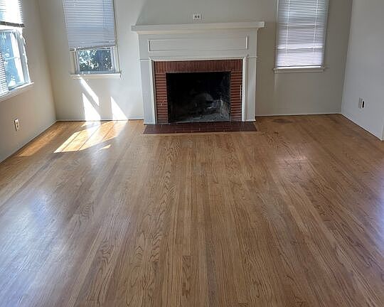 3rd image of 1900 Bagley Ave