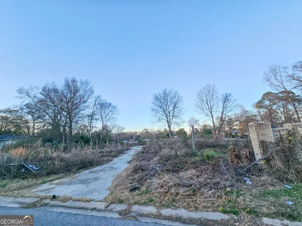 2611 Village Green Ln, Macon, GA 31206