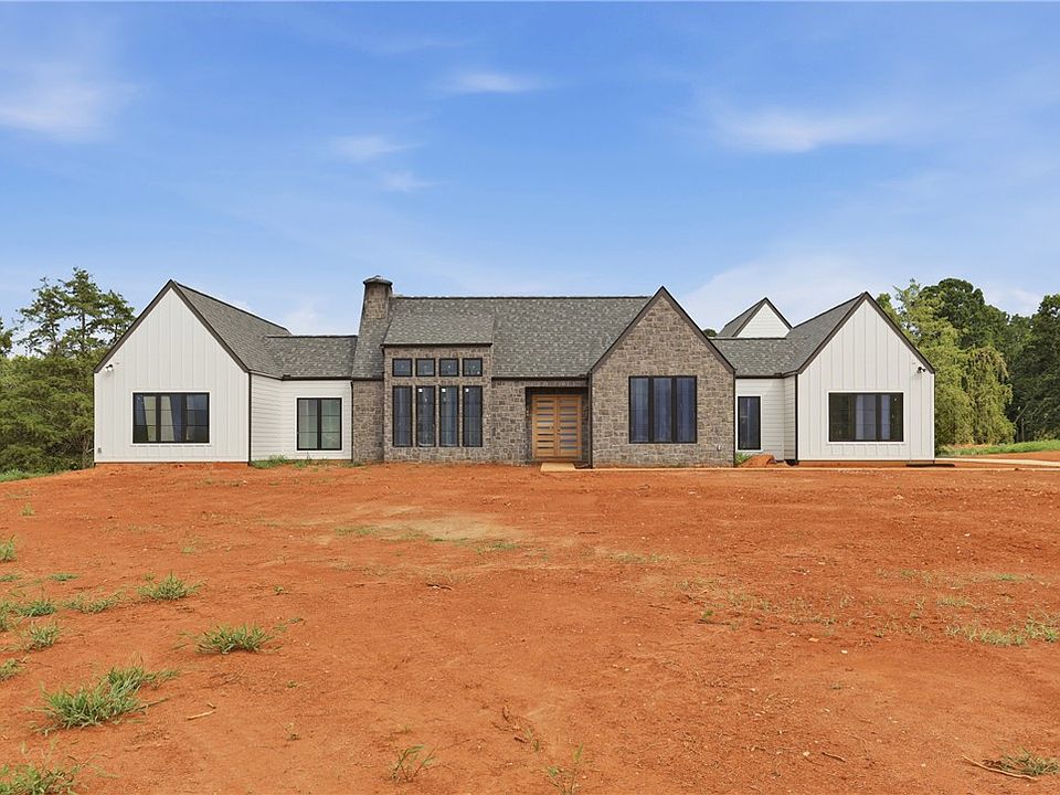 1st image of 756 Garrison Rd