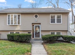 154 Commonwealth Ave, Worcester, MA 01604