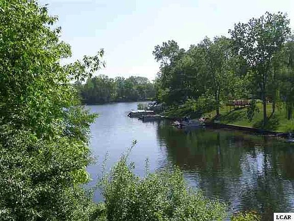 5th image of 10761 Woodbrook Dr