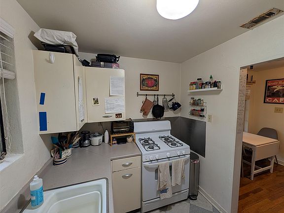 5th image of 1302 Kirkwood Rd #B
